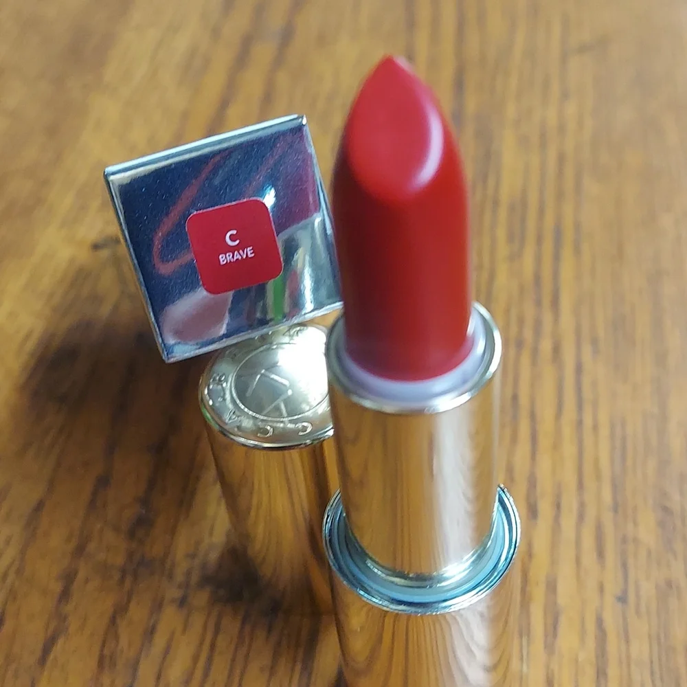 💋🍭Brave Becca Lipstick